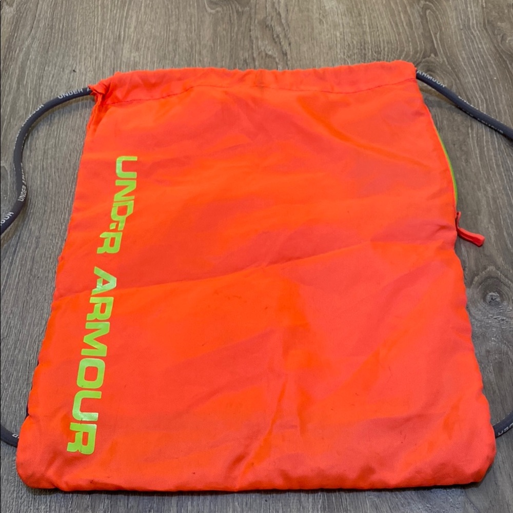 Under Armour • Drawstring Bag - Picture 7 of 13